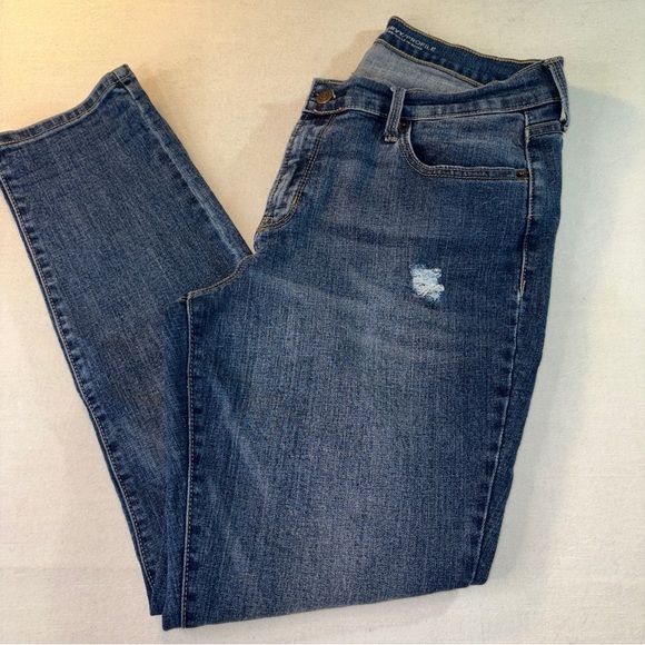 Old Navy Blue Women’s Straight Leg Jeans Versatile Style 10short - Picture 6 of 9
